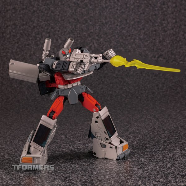 Masterpiece Bluestreak MP 18+ Animation Colors Version New Photos And North American Release 12 (12 of 30)